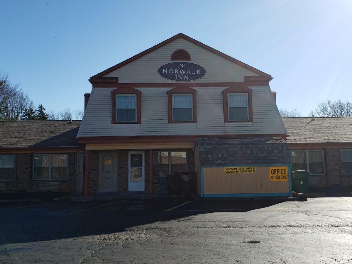 Norwalk Inn Exterior photo